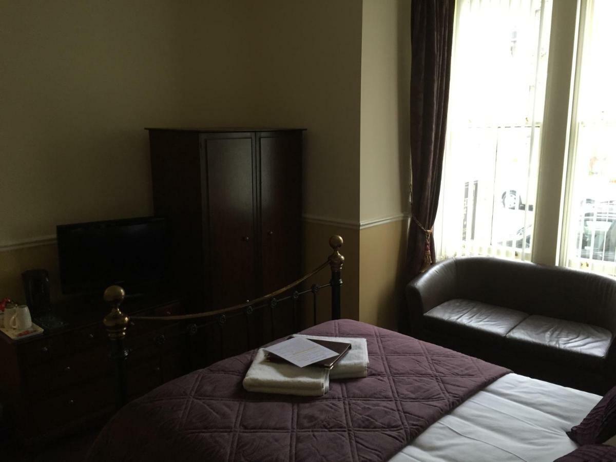 ويتبي The Arches Guest House المظهر الخارجي الصورة